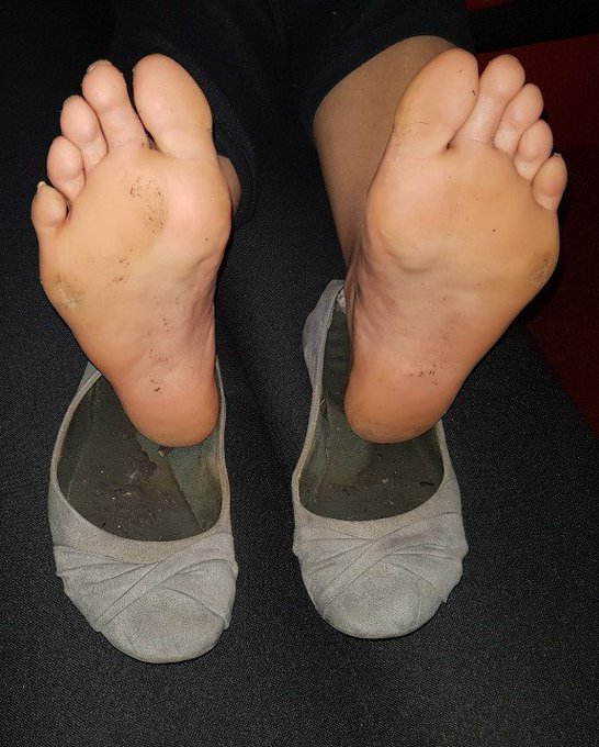 Foot pics of the day #feet #feetfetish #flatshoes #wornshoes  Someone to clean my dirty feet? https://t<a href="/tag/feet"class="tags">#feet</a><a href="/tag/feetfetish"class="tags">#feetfetish</a><a href="/tag/flatshoes"class="tags">#flatshoes</a><a href="/tag/wornshoes"class="tags"><span>#wornshoes</span></a>