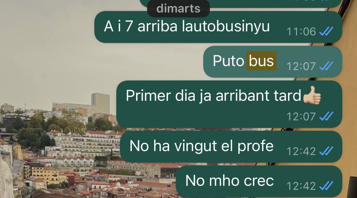 emma_flores_'s tweet photo. monbus patrocina aquest espai https://t.co/9L3DhPqdk3
