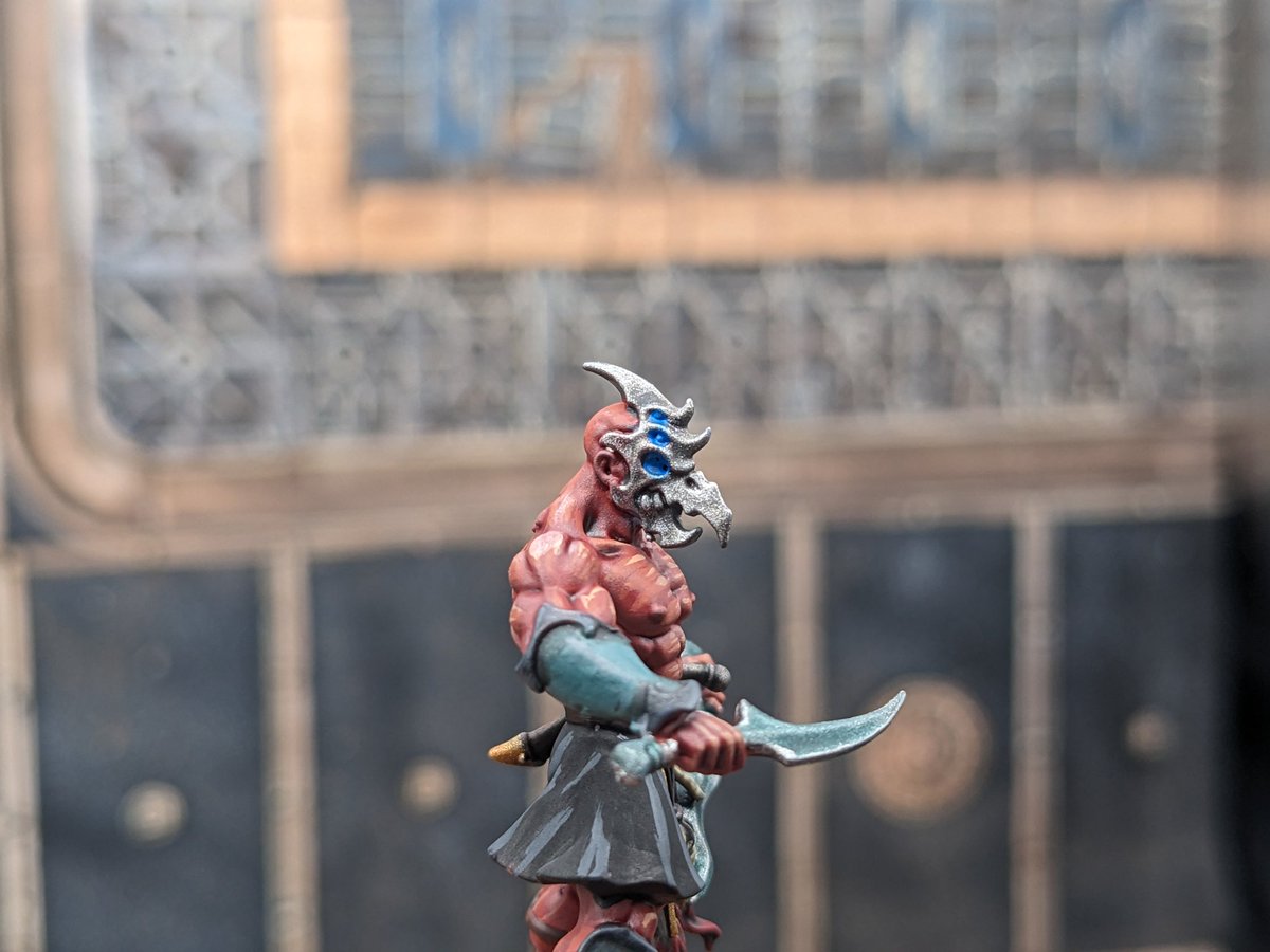 TrawlingC's tweet photo. @TheBrushSmith More Dark Eldar Wracks based on this scheme. Who needs skin anyways? 😁 https://t.co/5KqloaQW9X