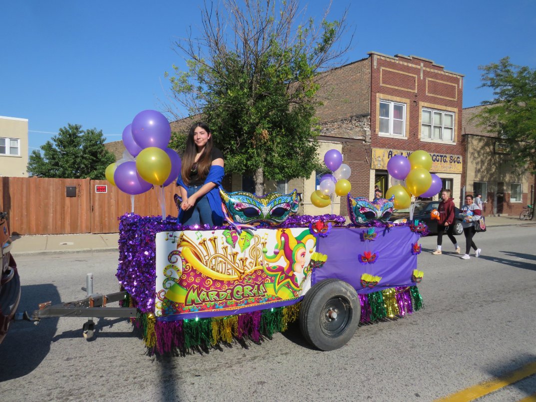 E_RODRIGUEZ_IG's tweet image. Argo parade. #GoArgo #ArgoPride #band #cheer #alumni #highschool #hoco #VillageOfSummit