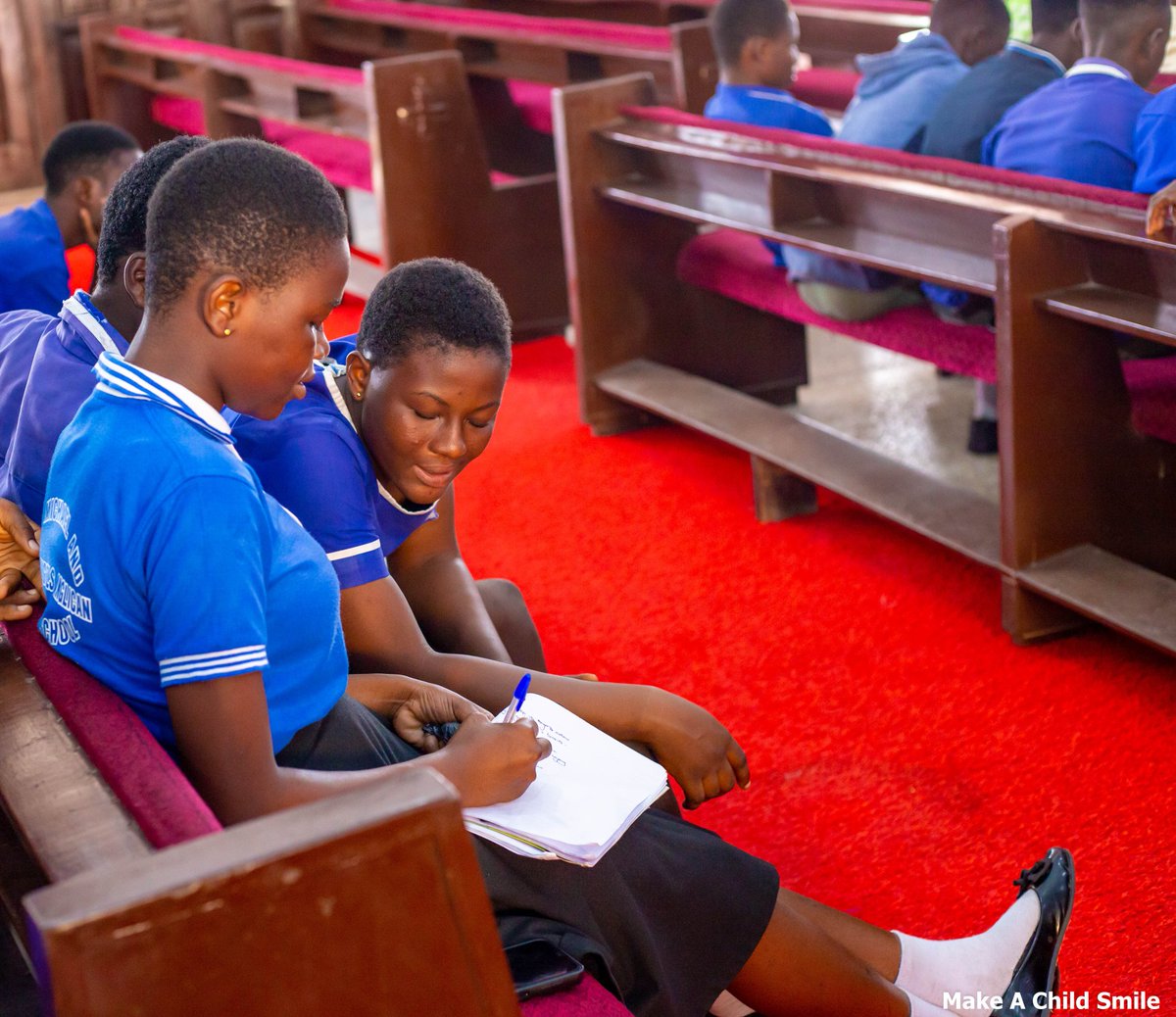 macsf_'s tweet image. This week, extend your hand to mentor a child and help shape a brighter future together

#puttingsmilesonfaces #MACSF #Mentorship101 #OneChildAtATime #NewWeek #InspiringTheNextGeneration