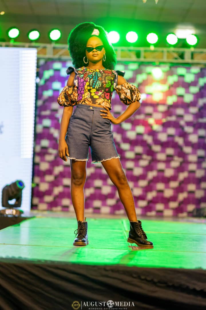 It is a good day to know that the right fit will boost your confidence from 0 to 100.  Let Adedewe get you that right fit.

#fashiondesigner #bridalstylist #Sustainability #Ibadan #globalfashiondesigner