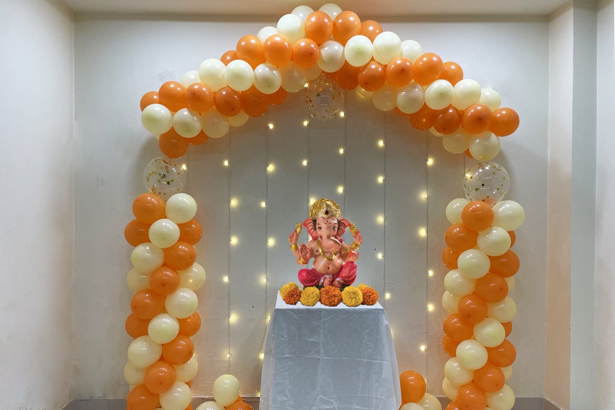 haplunin's tweet photo. Special Ganpati Flower Decoration with Balloon at home in Delhi and Delhi NCR. Best Ganesh Chaturthi Floral Decoration for pandal. #ganesh #ganeshchaturthi #ganesha #pandal #pandaldecoration #decorration #floraldesign #specialdecoration #ganeshaarti #bappamorya https://t.co/sJUrNxblU9