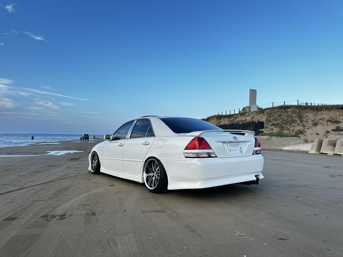 whitecar0132's tweet photo. 千里浜なぎさドライブウェイ https://t.co/1VAygOVUAh