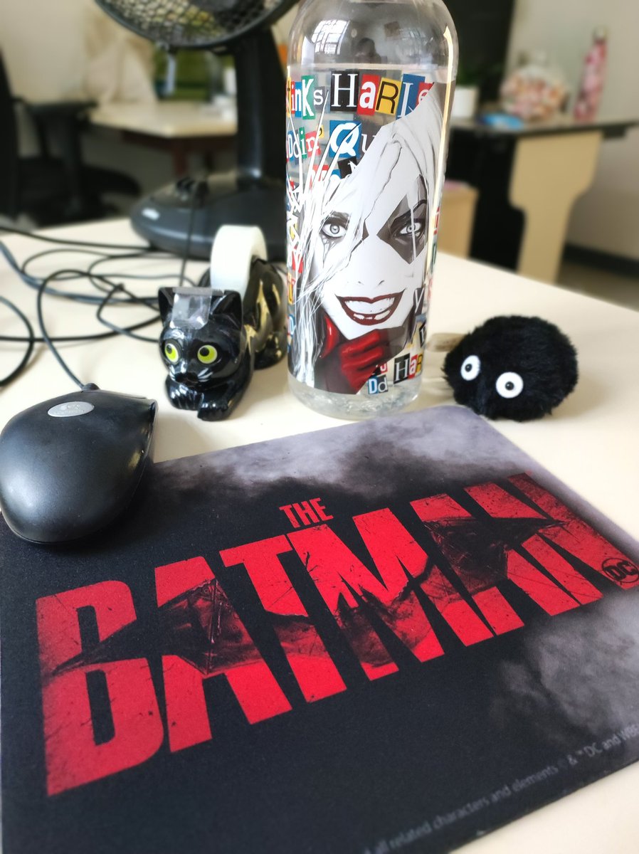 memento_amare2's tweet image. La #geekette au bureau 😁
#Monday #lundi