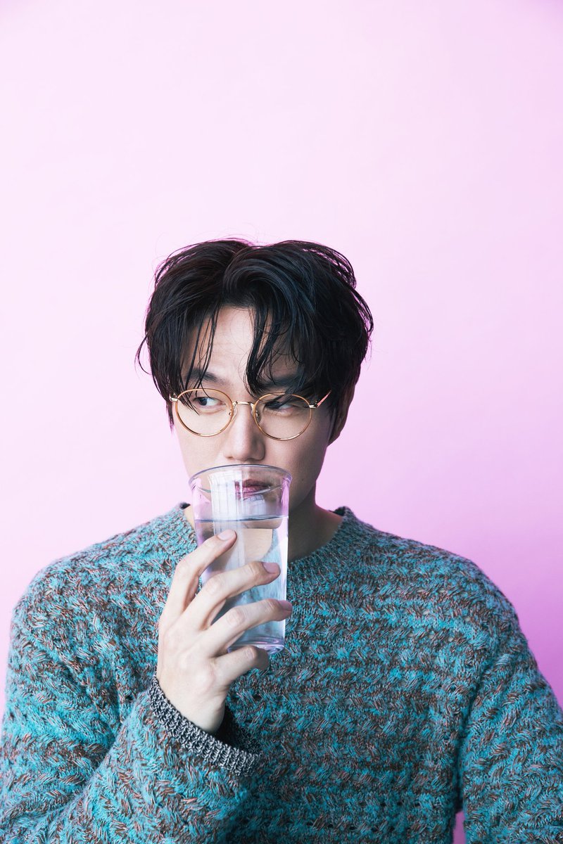 る*♪様 セール中(>︿<。)値下げ‼️ソンシギョンさんのサインつき写真② c3749f02d76044f627e422d1aa3a07