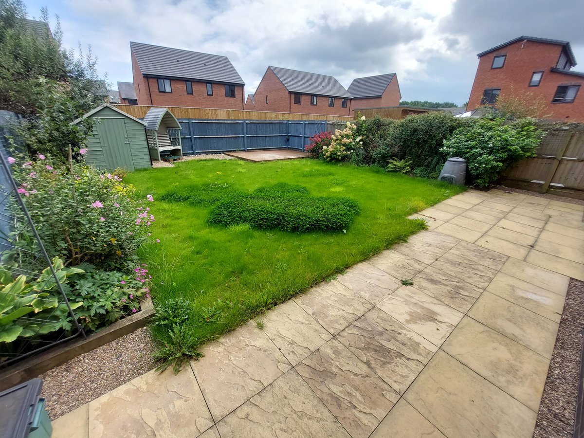 greensngrounds's tweet photo. We've been out and about preparing and maintaining properties for sale!

Did you know that a nicely presented garden alone can be seen to add 20% to your house value?  

Interested? then get in touch!

☎️ 07827121780
📧 josephkent@greensandgrounds.co.uk https://t.co/DBZHUuEANd