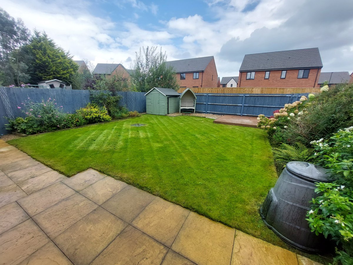greensngrounds's tweet photo. We've been out and about preparing and maintaining properties for sale!

Did you know that a nicely presented garden alone can be seen to add 20% to your house value?  

Interested? then get in touch!

☎️ 07827121780
📧 josephkent@greensandgrounds.co.uk https://t.co/DBZHUuEANd