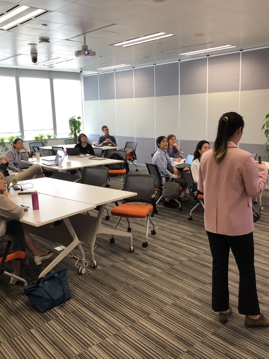 SRayner11's tweet photo. Presenting on PhD project to students of the MA ELIP programme at the China Centre in Shanghai: @SiniWu2 of @EducationUoM https://t.co/jlVWnUdFsS