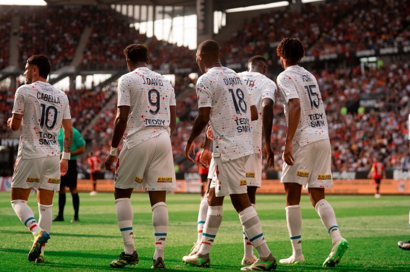ActuL1_'s tweet photo. L’INCROYABLE PROGRAMME DE CETTE SEMAINE 🤩🇫🇷

Mardi :

🇫🇷 PSG ⚡️ Borussia Dortmund 🇩🇪 (21h)

Mercredi :

🇫🇷 LOSC ⚡️ Ljubljana 🇸🇮 (16h30)
🇪🇸 FC Séville ⚡️ RC LENS 🇫🇷 (21h)

Jeudi :

🇫🇷 RENNES ⚡️ Maccabi 🇮🇱 (18h45)
🇧🇪 Union St-Gilloise ⚡️ TOULOUSE 🇫🇷 (18h45)
🇳🇱 Ajax Amsterdam ⚡️ OM 🇫🇷 (21h)

Vendredi :

🦅 OGC Nice ⚡️ AS Monaco 🇲🇨 (21h)

Samedi :

⚓️ Brest ⚡️ OL 🦁 (21h)

Dimanche :

🇱🇻 FC Metz ⚡️ Strasbourg 💙 (13h)
❤️💛 RC Lens ⚡️ Toulouse 💜 (15h)
❤️🖤 Rennes ⚡️ MHSC 🧡💙 (15h)

❤️💙 PSG ⚡️ OM 💙🤍

Régalons-nous ENSEMBLE. 🍿