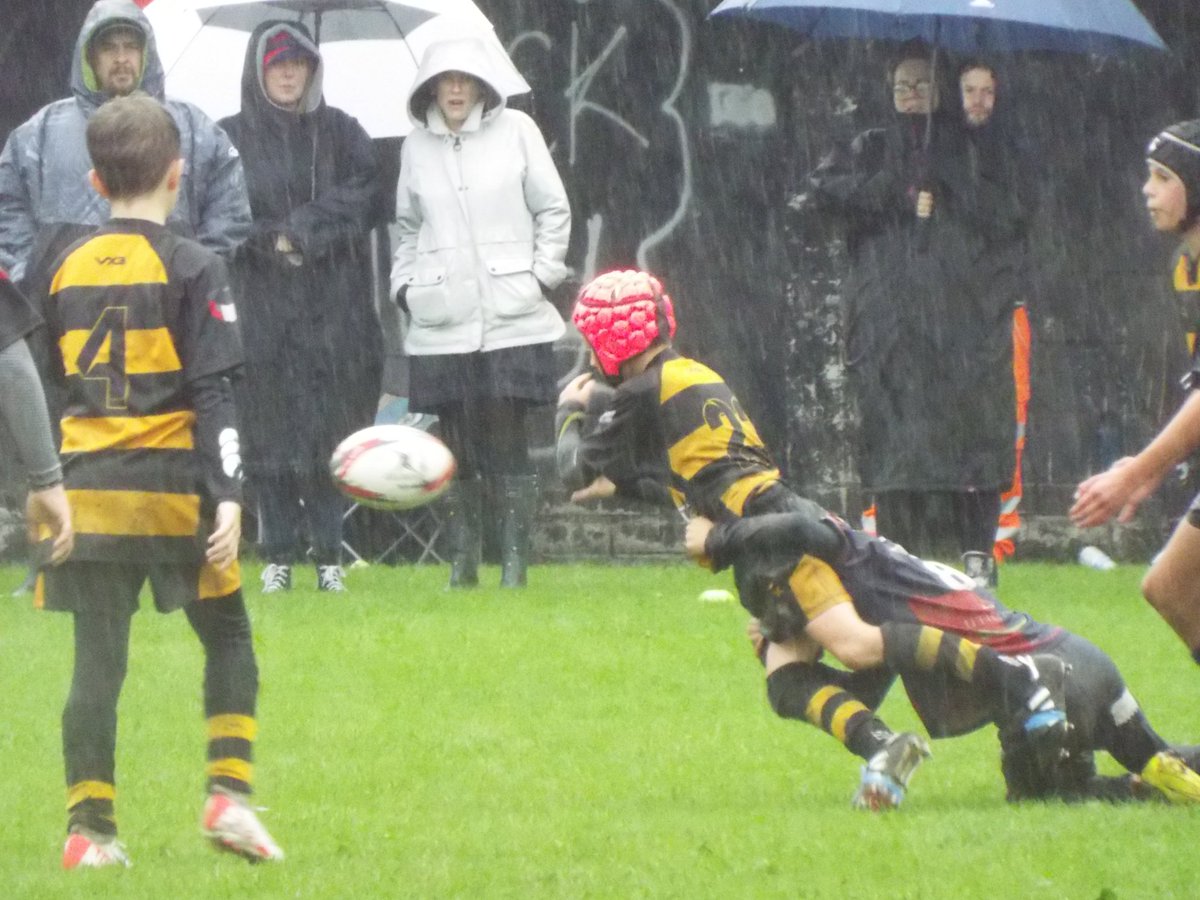 thebunsU10s's tweet photo. A wet encounter for our Blacks yesterday against @WaterWheelers - lots to work on in training! 

Thanks for the game Tondu look forward to the return fixture 👏👍 https://t.co/DhB831wCRF