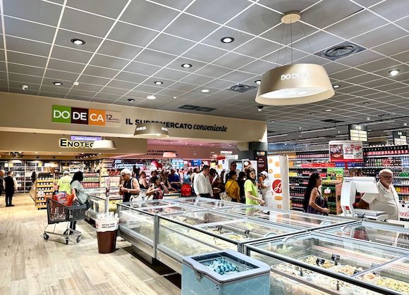 luigi_rubinelli's tweet photo. Piano piano leverydaylowprice di Dodecà-Multicedi si sta espandendo nel mare campano dell'hi-low

https://t.co/T57oISSGXM #retail #gdo #everydaylowprice #decò #gruppoarena #multicedi #edlp #dodeca https://t.co/JXxRNqc1nK