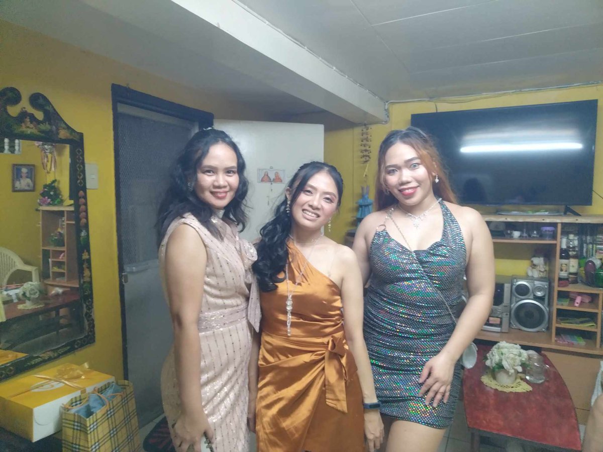 Sexbomb Sharkies we're ready!
<a href="/DelaShyrra/">Shyrra Victoria dela Torre</a>
<a href="/prettycarla4/">prettycarla</a>
<a href="/SharkiesOFC/">SHARKIES OFFICIAL 🐬</a>
<a href="/tonythesharky/">Tony Labrusca</a> 
#TonyLabrusca
#NagAapoyNaSelos