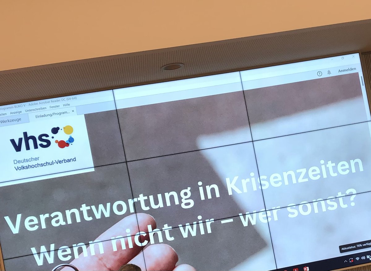 In Dülmen startet gleich die Bundeskonferenz der mittelstädtischen und ländlichen Volkshochschulen. Zahlreiche Kolleg*innen aus allen Bundesländern treten in einen tollen u konstruktiven Austausch zum Thema „Verantwortung in Krisenzeiten“ #vhs