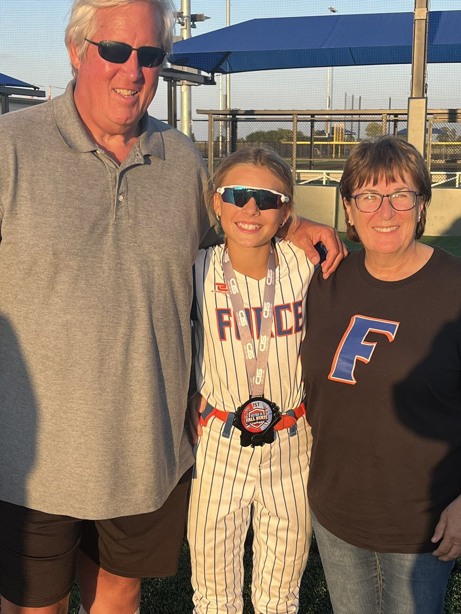 PeytenS11's tweet photo. Had a great weekend in 18O. We played 7 games. Ended up 1st in silver bracket. I had 7 hits, 5 singles, 1 double and 2 triples.I batted .467. Thanks grandpa and grandma for staying all day in the heat on Sunday!! Love you guys. Great job this weekend @IAForceSB27_28 https://t.co/D65gJarFhf