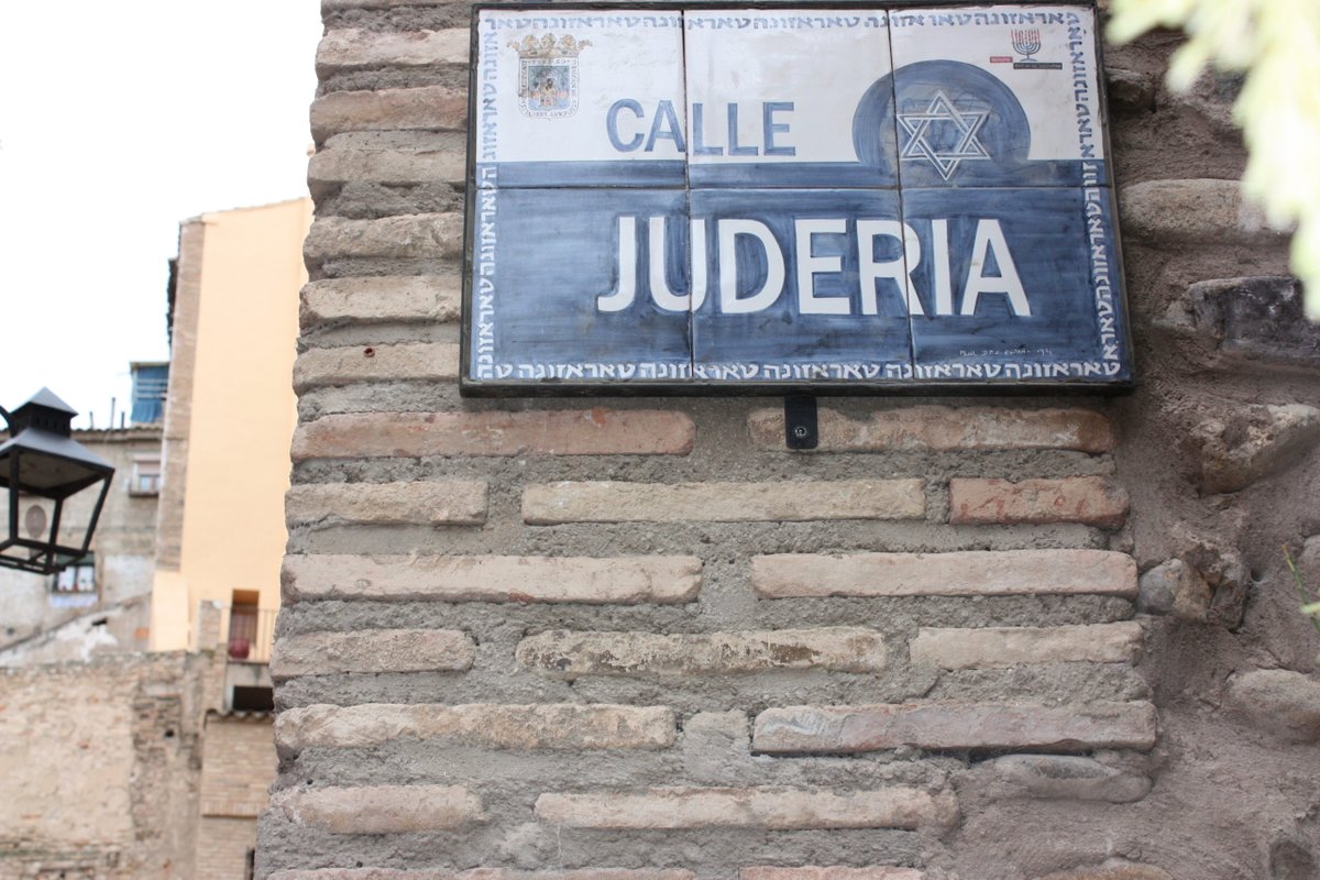 El legado judío en Aragón, una riqueza patrimonial que va más allá de las juderías
ow.ly/xRXU50PMBeb Vía <a href="/go_aragon/">GoAragon</a>