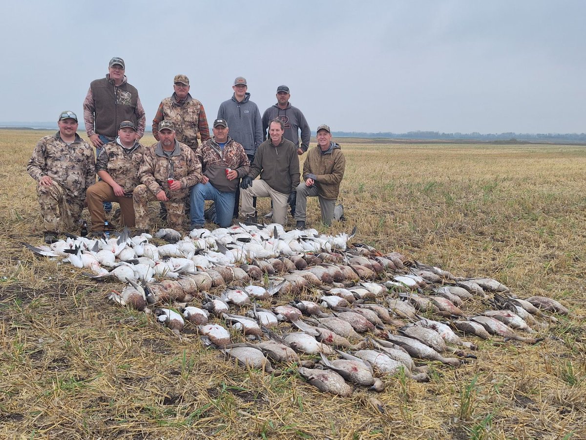 macdonald_darin's tweet photo. Great 4 days of hunting in Canada with a great group of guys. https://t.co/swvDchDLKI
