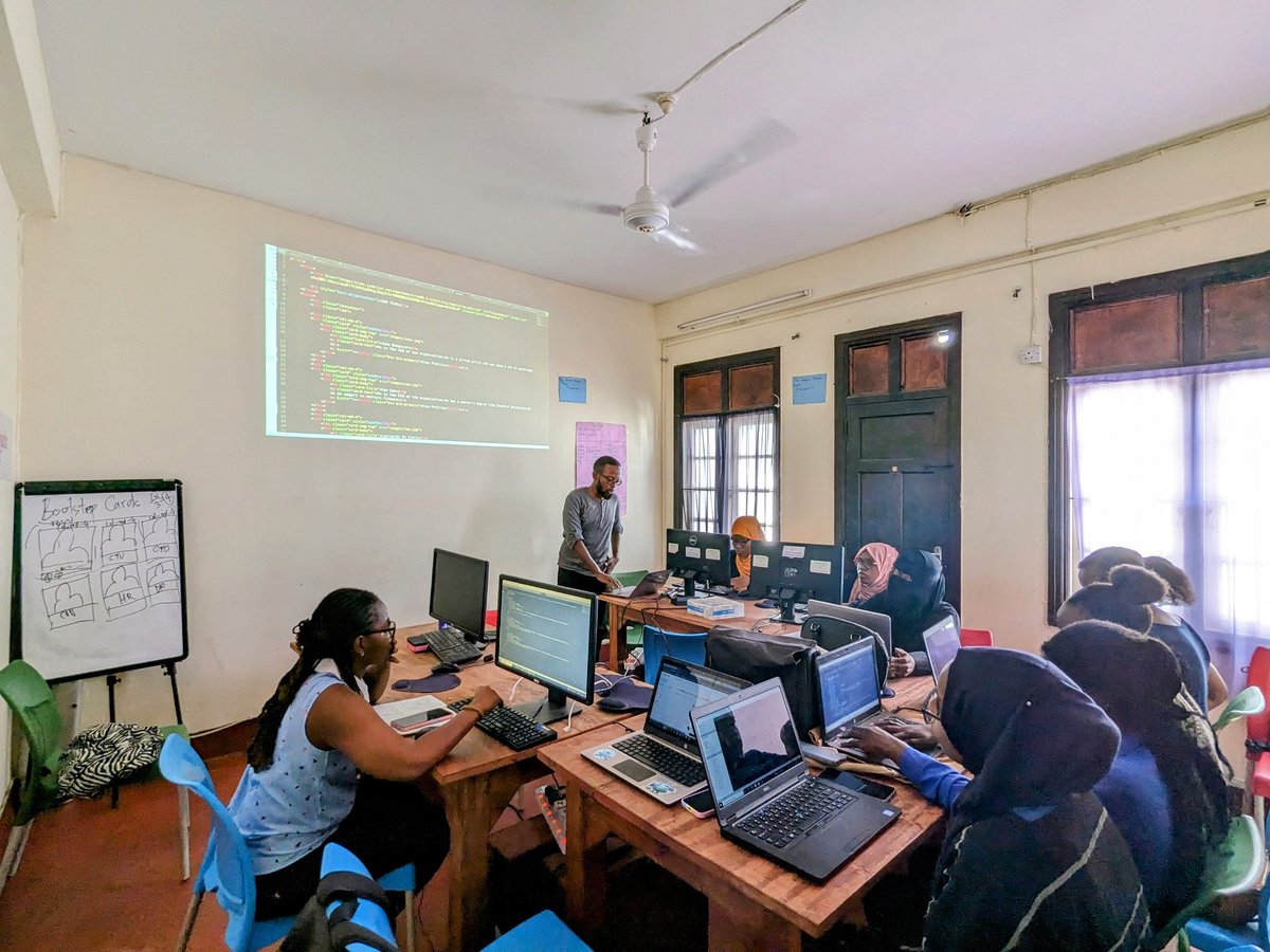 pwaniteknowgalz's tweet photo. Bootstrap is a front-end framework for web development. It is designed to help developers create responsive, mobile-first web applications and websites quickly and easily. #codehack students are learning how to use different bootstrap component to customize their designs. https://t.co/kE0KPzGbsi