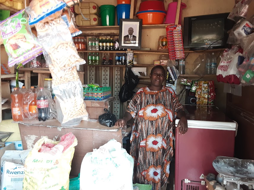 JumpstartAfric's tweet photo. Her roadside shop in Kampala was running low on goods. Without money to restock, the business was at risk. But thanks to a small loan from JumpStart, She has started re-stocking her shelves &amp; her customers are returning. JumpStart Africa is creating change, one loan at a time. https://t.co/5ozOSitmyQ