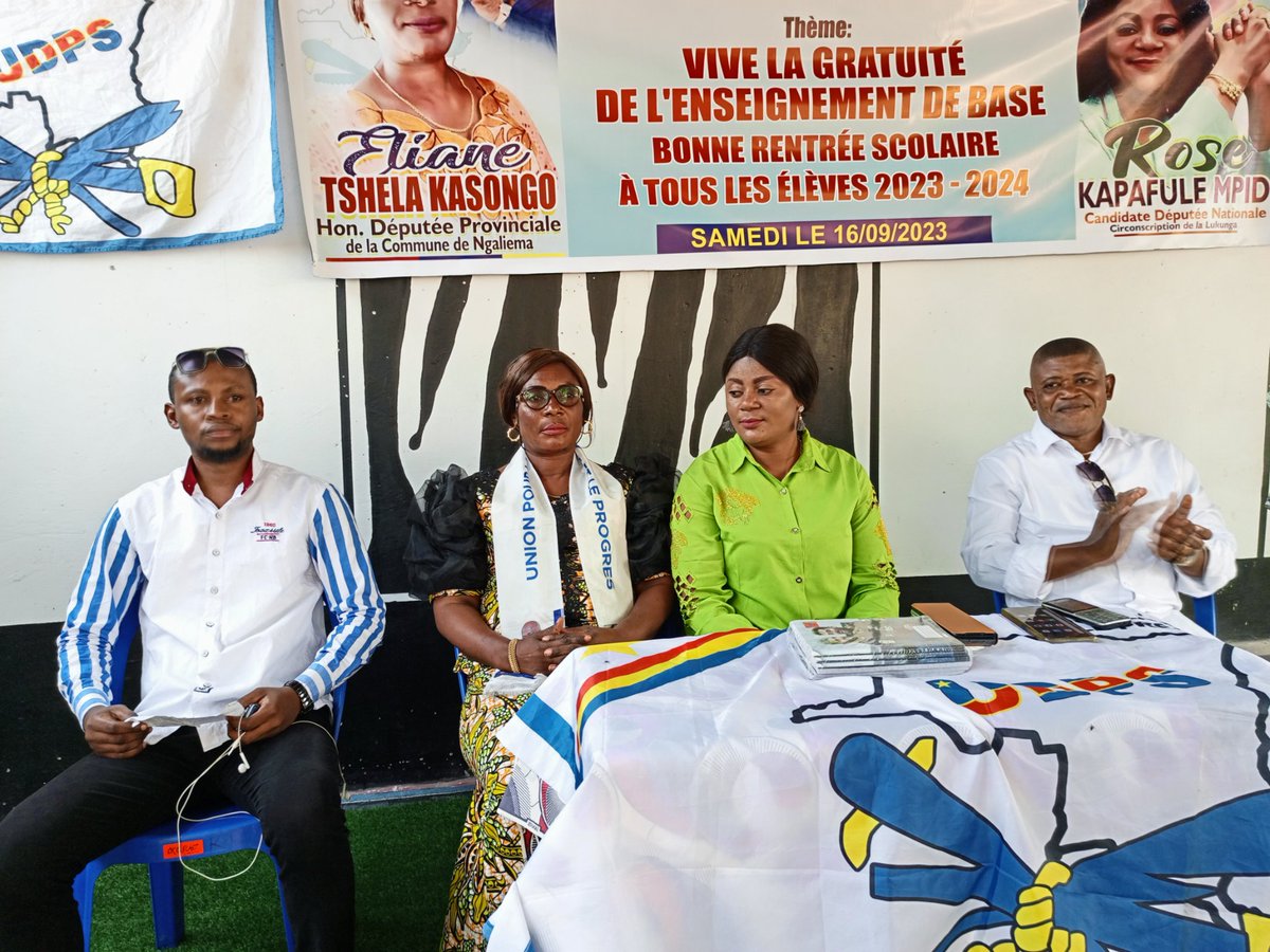 L'honorable Rose Kapafule Jeanne d'Arc à procéder à la remise des kits scolaire dans son base naturel pompage le samedi 16 septembre 2023, et félicite le chef de l'Etat qui a fait la gratuité de l'enseignelent son cheval de bataille.