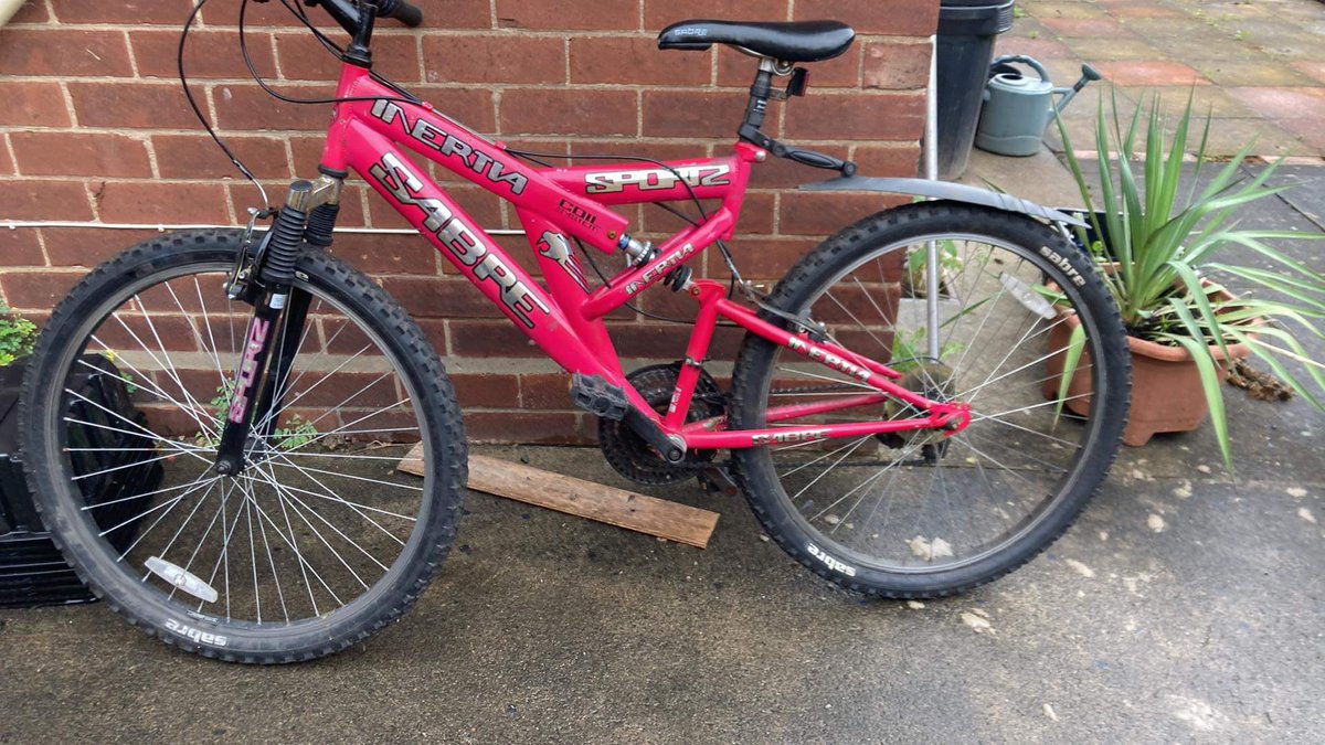 Left in Abbotsford rd 5 weeks ago