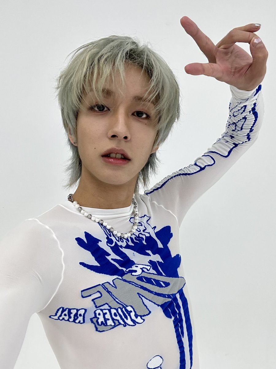 HOLLAND_vvv's tweet photo. korean gay doll https://t.co/9SJoUg3Emn