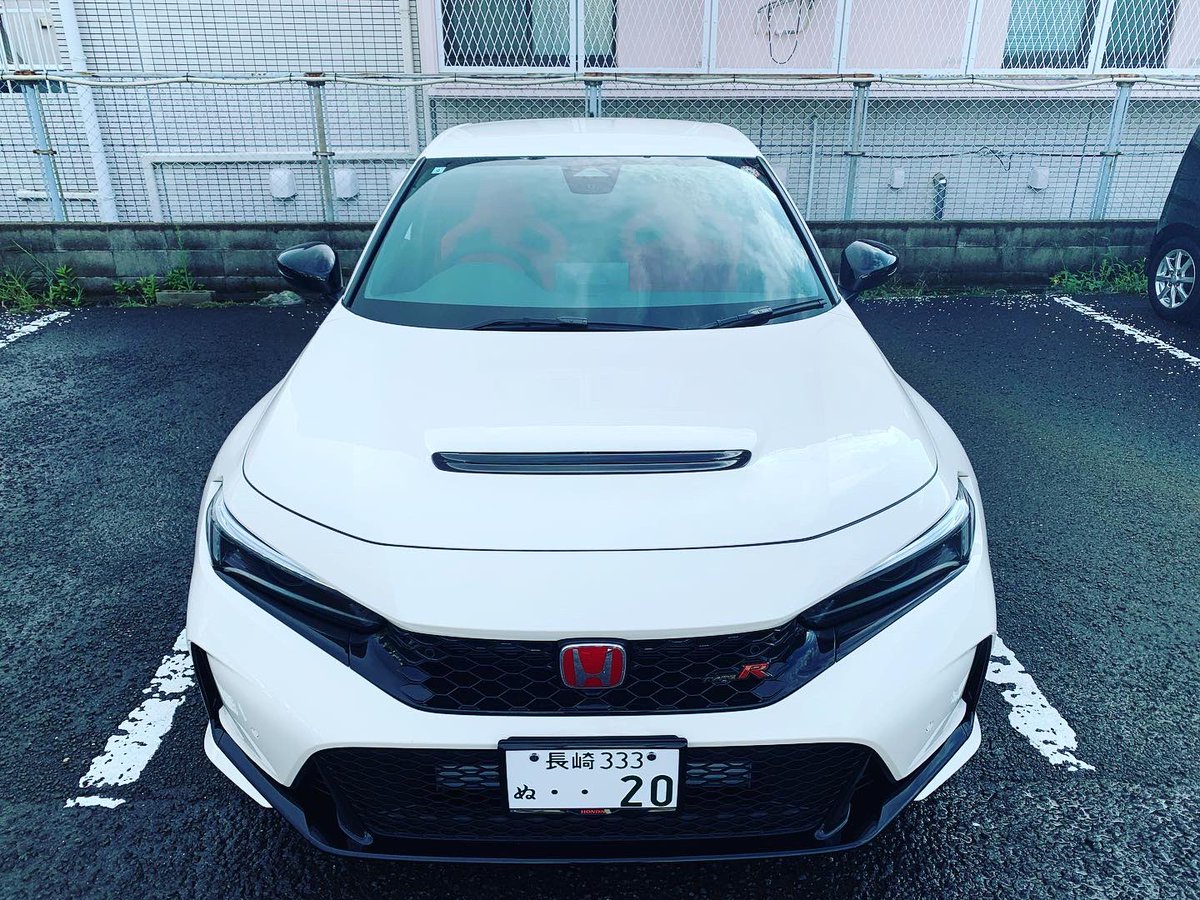 w3wryo's tweet photo. FL5、無事納車されました！
コーティングのためまたしばらくお別れ🥲

#シビックタイプR #FL5 #納車 https://t.co/Kp922CI84x