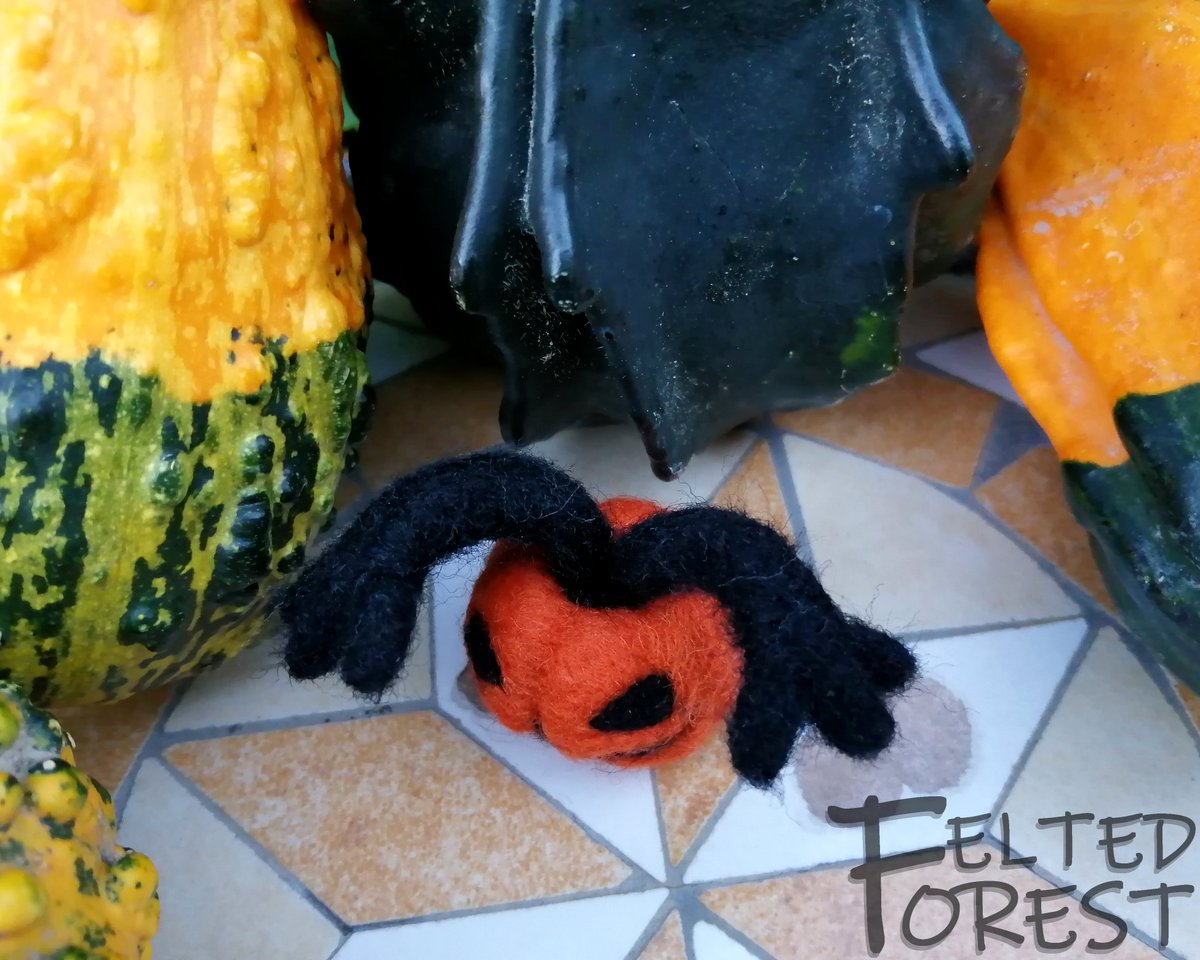 Felted_Forest's tweet image. Handy pumpkin✋🤚

#feltedforest #felting #feltingwool #feltingwoolcrafts #needlefelting #needlefeltinglover #felted #wool #handmade #handmadecraft #pumpkin #pumpkinseason #fall #autumn