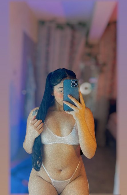 Retwittea y te mando al dm una foto riqu&iacute;sima  https://t.co/lko02gMKt5 https://t.co/vrTEYHkT4c<a href="/tag/medellin"class="tags"><span>#medellin</span></a><a href="/tag/felizmartesatodos"class="tags"><span>#felizmartesatodos</span></a><a href="/tag/twitterx"class="tags"><span>#twitterx</span></a>