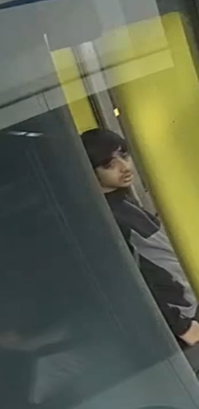 MerseyPolice's tweet photo. APPEAL | We have issued CCTV images of 3 teenage boys we want to trace following a fire on a bus on Lime St in #Liverpool City Centre on Friday 25 August. Do you recognise them or can you help our appeal? DM @MerPolCC or @CrimestoppersUK on 0800 555 111. https://t.co/PhC2Oz8O4A https://t.co/zAlHGkaKh5