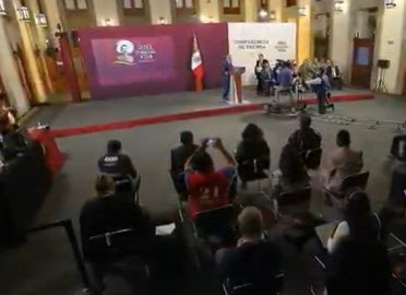 jenarovillamil's tweet photo. #ConferenciaPresidente. Inicia la “mañanera” de los trenes, afirma @lopezobrador_, ya que se informará sobre los avances del #TrenMaya, el #Transismico y #ElInsurgente https://t.co/ukNJUVZjeI