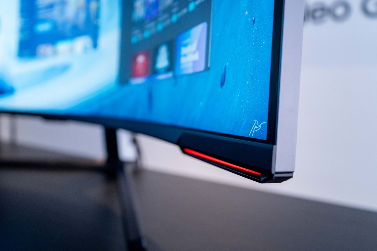 🖥️ 1st Dual UHD Mini LED monitor 📐 57