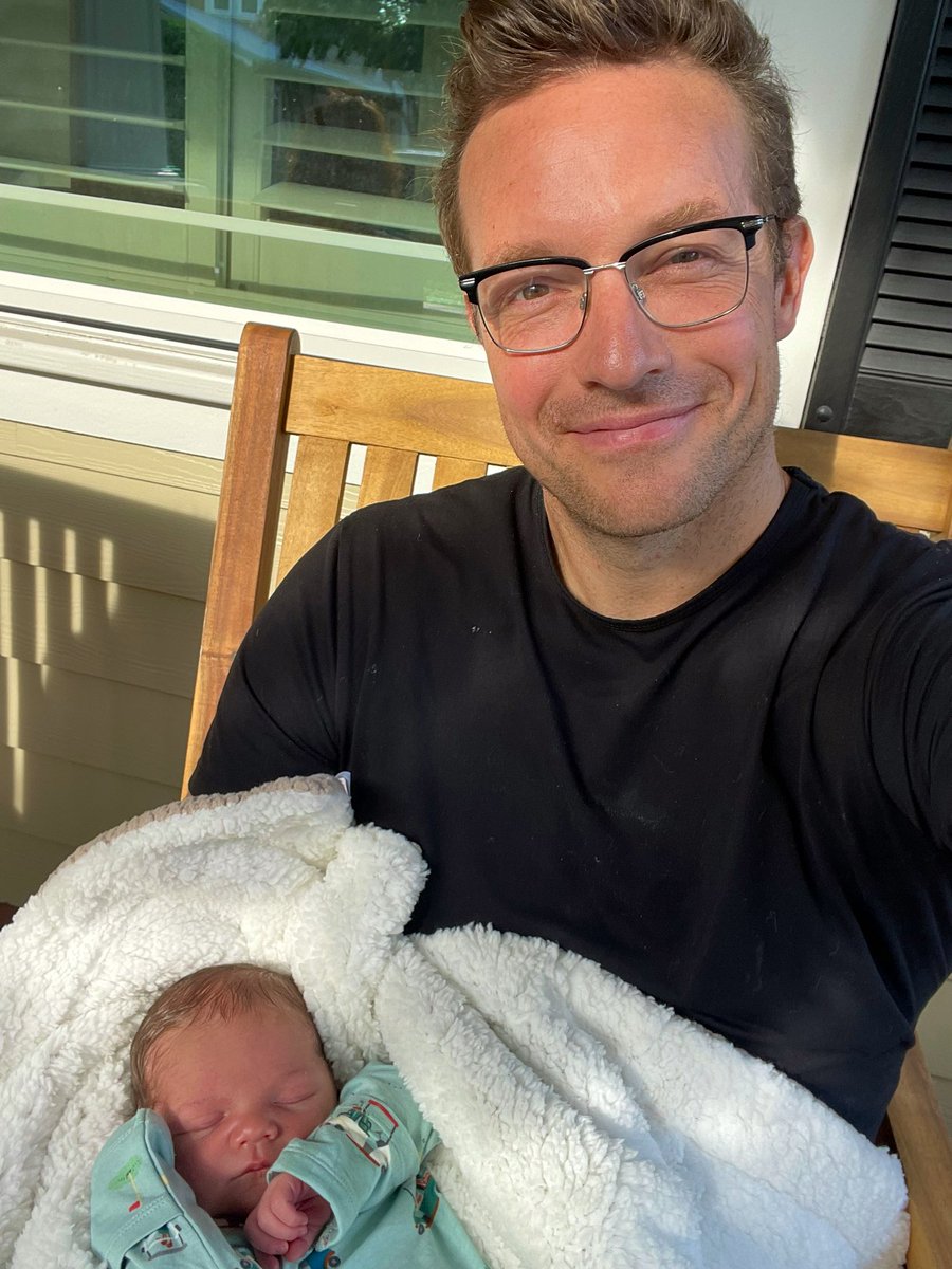 If you think there’s anything better in life than sitting on the porch in the morning with your newborn son and a coffee — you’re wrong 

👶🏼 ☕️