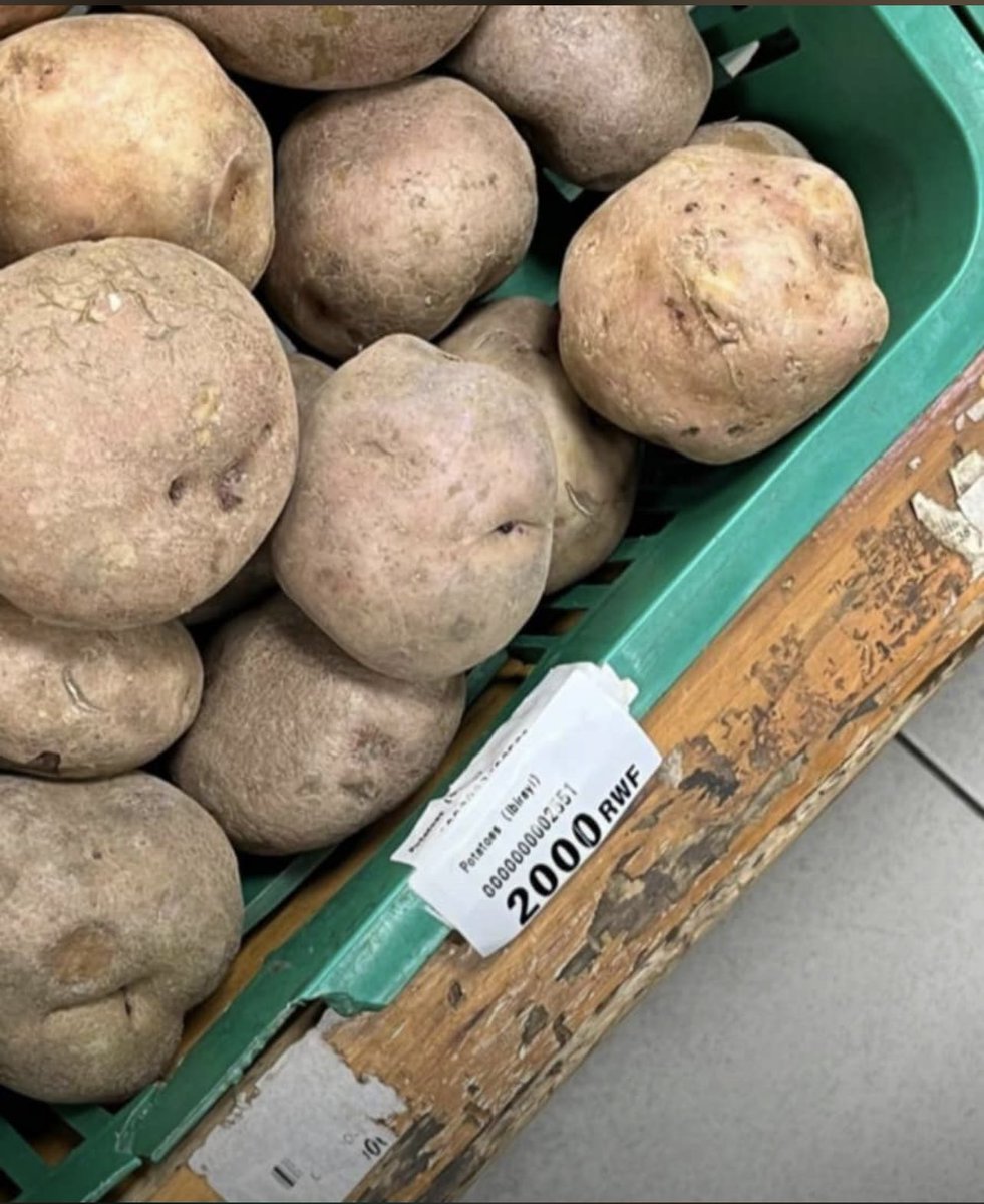 Hikwiye no gukorwa ubugenzuzi kubiciro biri kwisoko ,kuko ntitwaza gukira ba rusahurira munduru🤭🤐 <a href="/RwandaAgri/">Ministry of Agriculture & Animal Resources |Rwanda</a> <a href="/RwandaTrade/">Min of Trade |Rwanda</a> <a href="/RwandaParliamnt/">Rwanda Parliament</a> <a href="/CityofKigali/">City of Kigali</a>