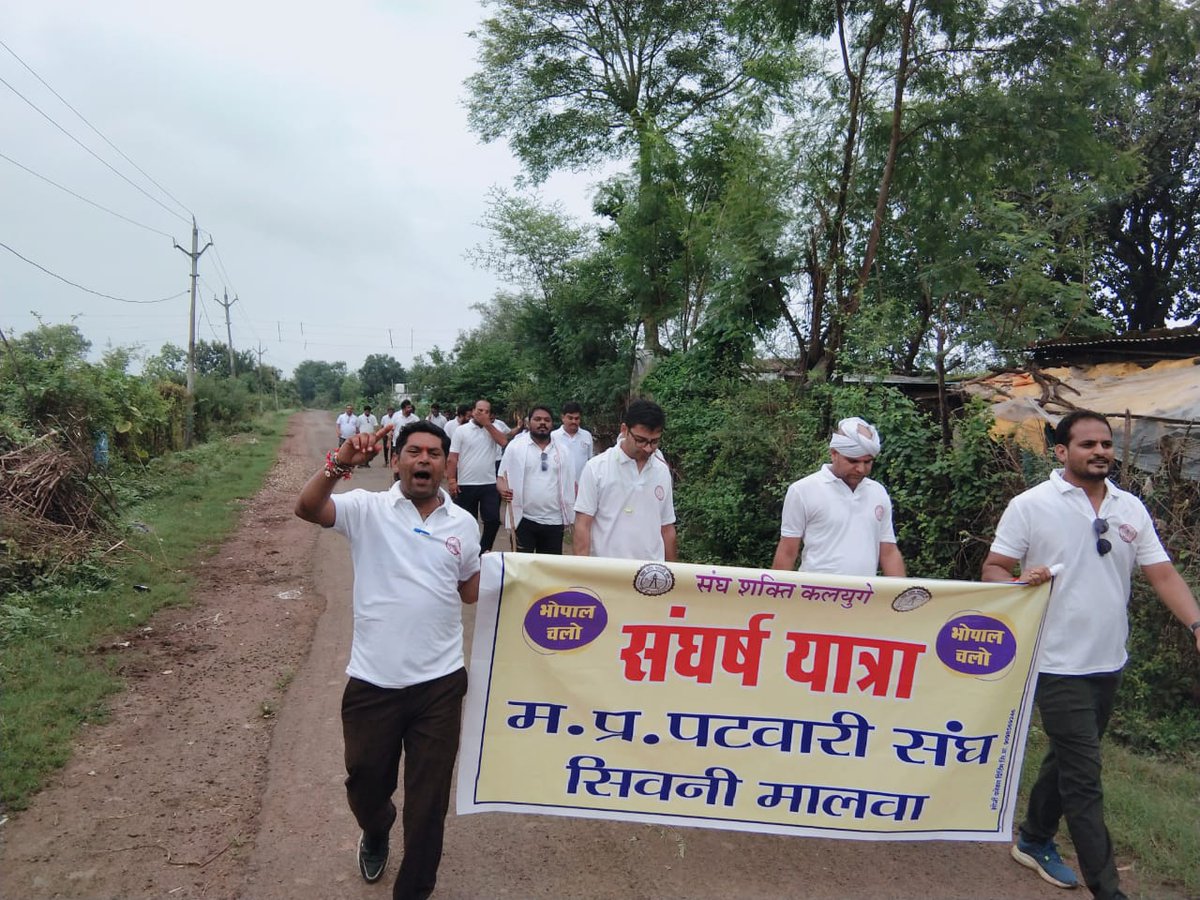 वादा तेरा वादा
मामाजी जी का वादा
2007 का वादा
सनावद का वो वादा

#2800की_घोषणा_पूरी_करो
#2800gradepay
<a href="/BJP4India/">BJP</a> <a href="/BJP4MP/">BJP Madhya Pradesh</a> <a href="/CMMadhyaPradesh/">Chief Minister, MP</a> <a href="/nstomar/">Narendra Singh Tomar</a>  <a href="/DainikBhaskar/">Dainik Bhaskar</a> <a href="/vdsharmabjp/">VD Sharma</a>
<a href="/OfficeofSSC/">Office of Shivraj</a> <a href="/JPNadda/">Jagat Prakash Nadda</a>
<a href="/JM_Scindia/">Jyotiraditya M. Scindia</a> <a href="/ppbajpai/">punya prasun bajpai</a> <a href="/narendramodi/">Narendra Modi</a> 
<a href="/INCMP/">MP Congress</a> <a href="/PMOIndia/">PMO India</a>