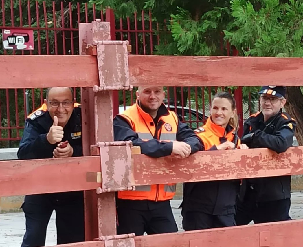 Hoy colaboramos con los compañeros de <a href="/pcazuqueca/">PC-Azuqueca</a> y <a href="/pcalovera/">Protección Civil Alovera</a>  en el primer encierro de sus fiestas patronales. 
#lasprotescuentan👍