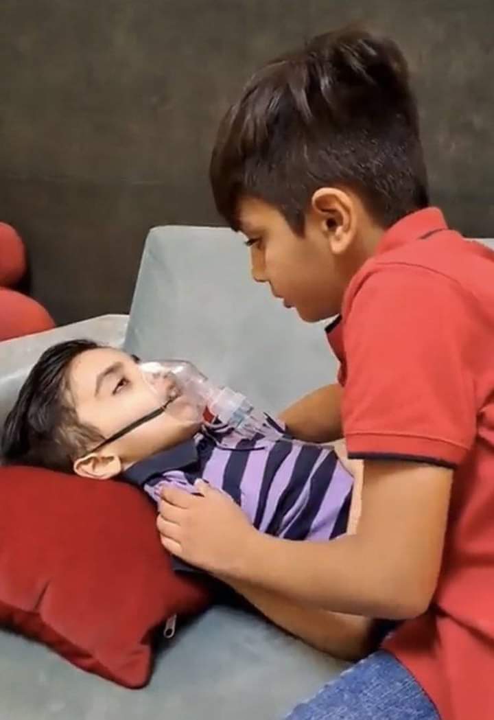 Totally speechless, heart broken, Little Ammar finally left the world, The father did not accept slavery, But he sacrificed his son for freedom from slavery.
May his soul rest in peace.
One request kindly recite Surah Fatiha everyone for little Ammar.💔🤲
#RIPAmmar
#عمار_فاروق