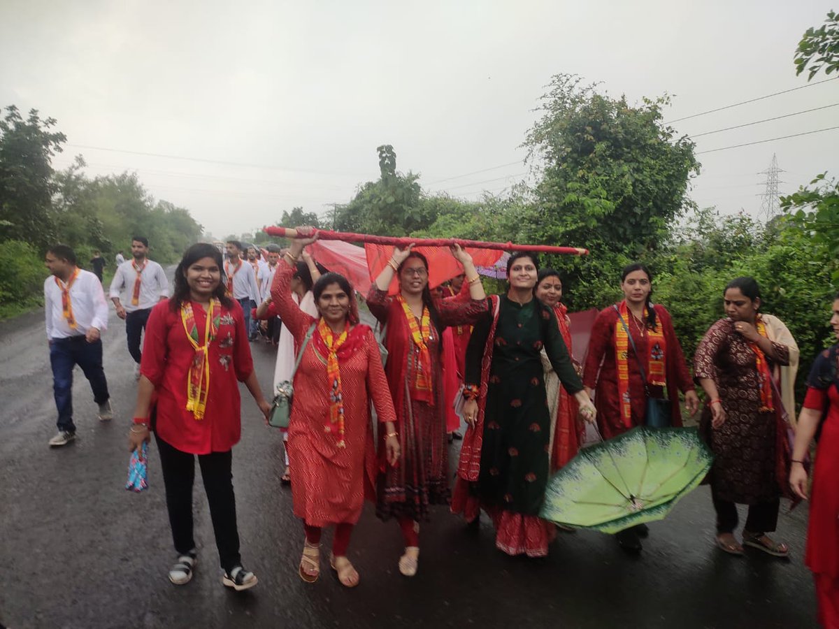 मध्यप्रदेश पटवारी संघ जिला सीहोर द्वारा चुनरी यात्रा निकाली गई
#2800की_घोषणा_पूरी_करो
<a href="/BJP4India/">BJP</a> <a href="/BJP4MP/">BJP Madhya Pradesh</a> <a href="/CMMadhyaPradesh/">Chief Minister, MP</a> <a href="/nstomar/">Narendra Singh Tomar</a> <a href="/BhopalSamachar/">Bhopal Samachar</a> <a href="/ZeeMPCG/">Zee MP-Chhattisgarh</a> <a href="/DainikBhaskar/">Dainik Bhaskar</a> <a href="/mpbreakingnews/">MP Breaking News</a> <a href="/vdsharmabjp/">VD Sharma</a> <a href="/KailashOnline/">Kailash Vijayvargiya</a>