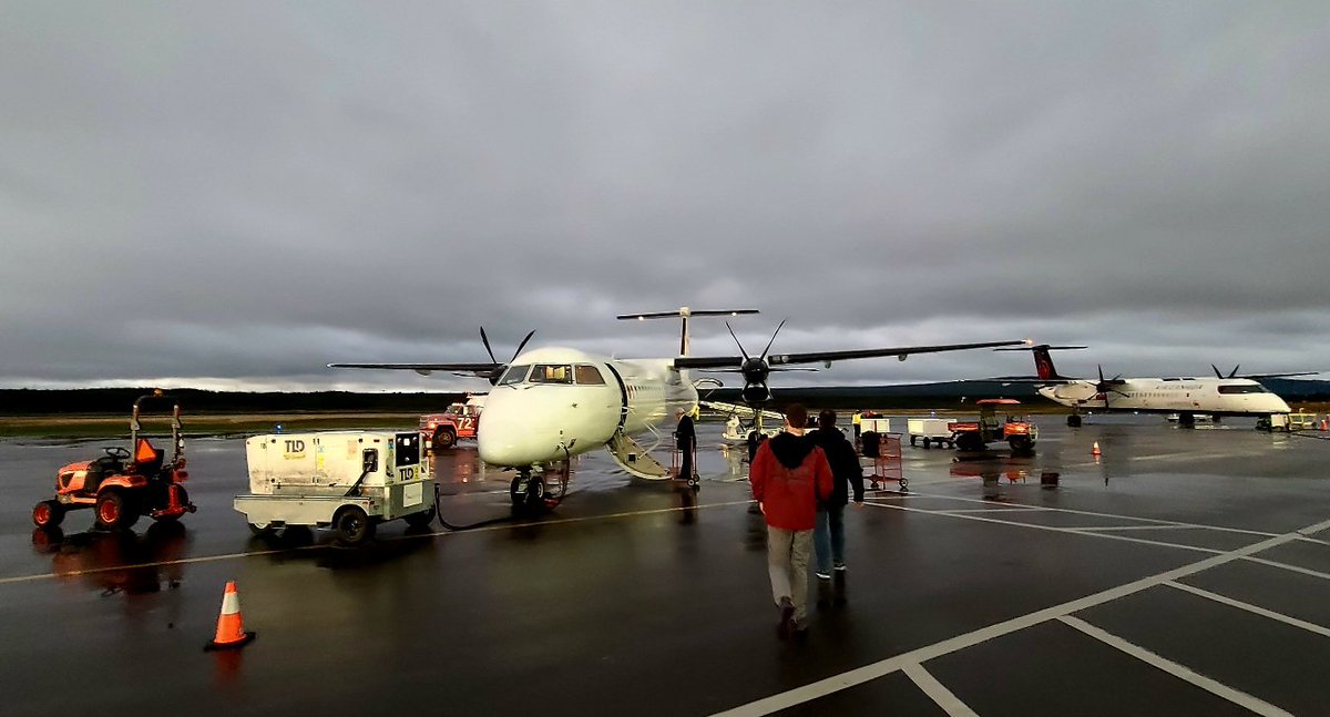 YQXYYT's tweet photo. Happy Monday from #CYDF. Enroute to #CYYR on a @PALairlines Q400. Judging by the seatbelts I am guessing it is one of the the former Austrian airframes. https://t.co/vhhEjpTPQt
