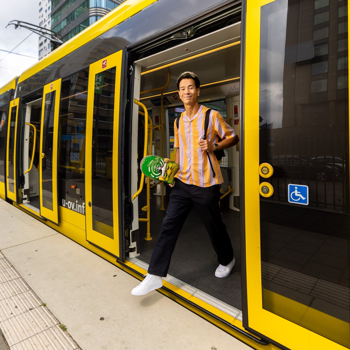 Doe mee en vul de enquête Mobiliteitsweek 2023 in! We zijn heel benieuwd naar hoe jij nu reist en wat jouw voornemens zijn voor de #MobiliteitsweekUtrecht en erna. Het kost je maar een paar minuutjes: formulieren.provincie-utrecht.nl/provincieutrec… Bedankt! @provincieutre