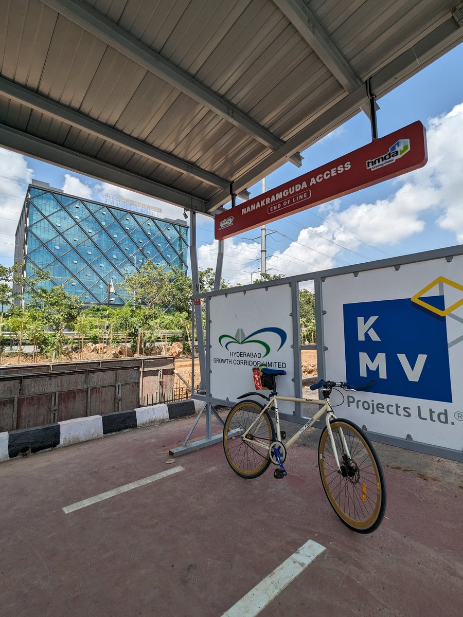 steelstreetbikr's tweet photo. వినాయక చవితి శుభాకాంక్షలు 🙏🏻😇
@HydCyclingTrack Ride on the Auspicious Day of Lord Shri Ganesha Festival🙏🏻🤩
#fixedgearlife
#solo
#singlespeedsuperrandonneur
#steelisreal
@HydcyclingRev
@sselvan
@Ravi_1836
@arvindkumar_ias
@KTRBRS
@BYCS_org https://t.co/059vBbFMo6