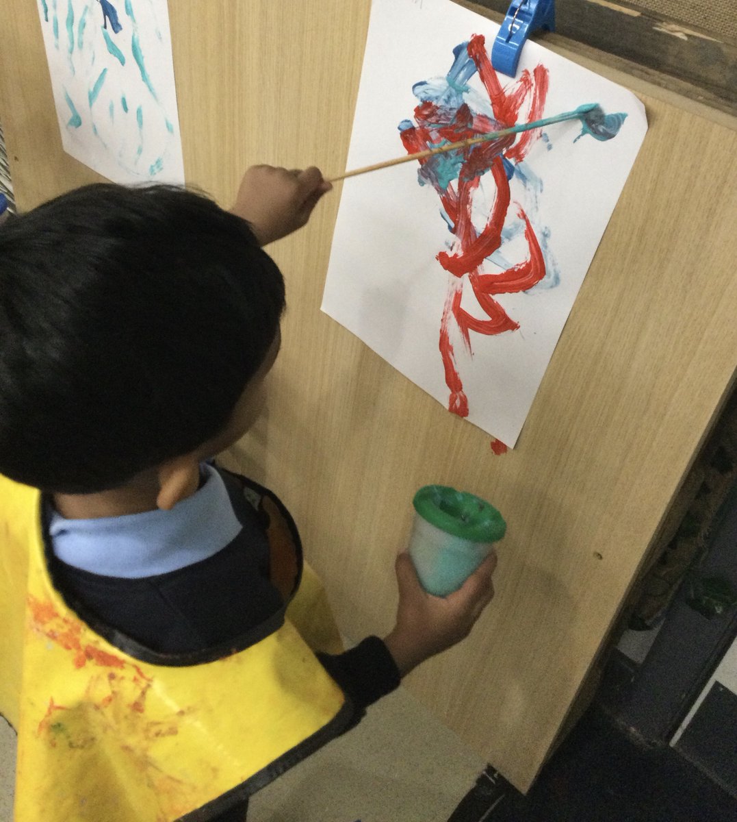 AHMrsSherlock's tweet photo. Painting at our new easel and watching the rain.
“This is my house.”
“This is my imagination.”
“The rain comes from the sky, from up above.”
“It’s so dark, is it bedtime?”
#eyfs #nursery #creative #Curiosity #rain #makingrelationships #MondayMorning @AcreHall https://t.co/ZAhvsNApNV