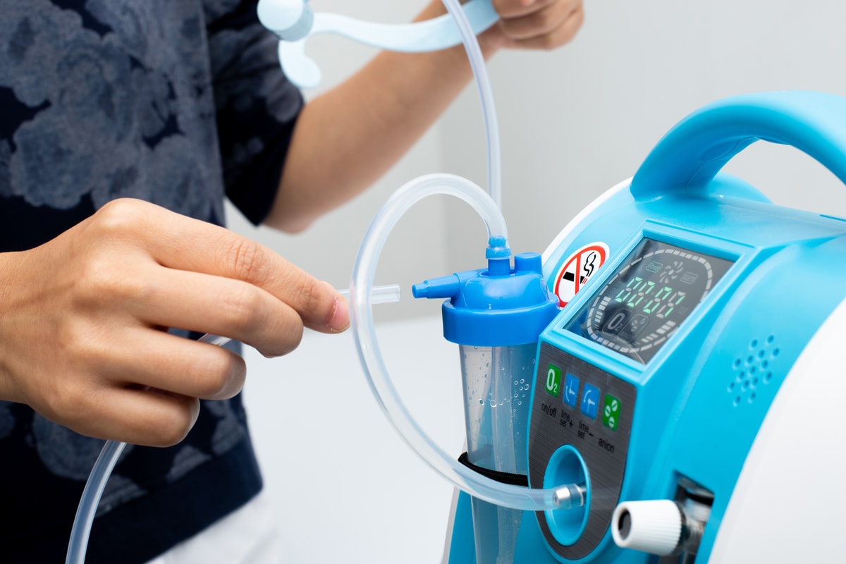 Market_Reports's tweet image. 💨 #OxygenConcentrators have become pivotal in ensuring that patients with #respiratory conditions receive the essential oxygen they need, be it at home or in #medical settings.: bit.ly/3OsQbsw

#healthcare #RespiratoryDisorders #RespiratoryCare #HealthTech