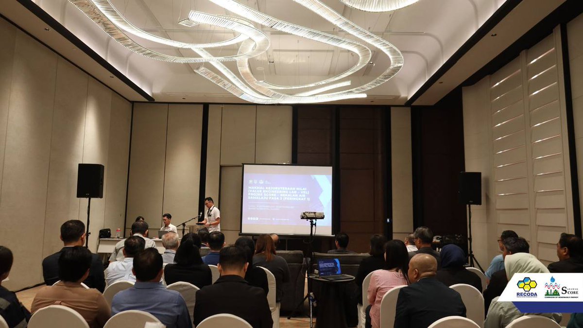 recodasarawak's tweet photo. Our senior representatives joined those from the Public Works Department (JKR) and relevant government agencies in a Value Engineering (VE) Lab for the proposed upgrade of the Samalaju Water Supply, which was held in Kuching earlier today.
#SAMALAJU #SIP #SCORE #RECODA https://t.co/jIIb9uiGfN