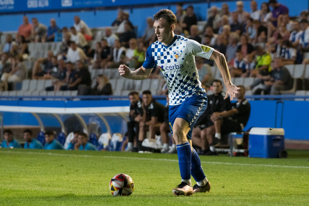 ⭐️ Vladys (<a href="/VladysKopotun/">Vladys Kopotun</a>) és l'#MVP946 de l'últim partit al #SabadellEnJoc 

L'atacant del <a href="/CESabadell/">CE Sabadell 🧅</a>, assistent en el gol de <a href="/Manelmb9/">Manel Martínez</a>, ha rebut el 61,8% dels vots del #SabadellSDLogroñés 

📸 <a href="/rogerbr21/">Roger Benet Reñé 🧅</a>