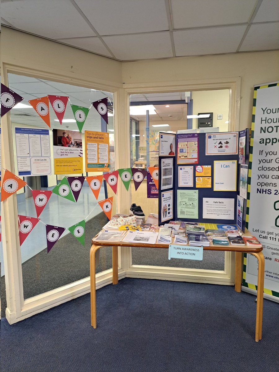 ElMcl14's tweet photo. fall's week is here make  sure you check out the boards in QEUH atrium,langlands &amp; NEURO 
 @laura_dyane @ShonaNYB @LindseyPinzhall @NHSGGC @AlisonP007 @GeraldineMars11 https://t.co/5xMASn6HN6