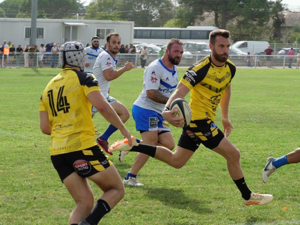 GrenadeSports's tweet photo. Un match âpre pour démarrer, et une victoire qui lance parfaitement cette 2ème saison en Fédérale 2...
#ontheroad #teamGS #bordsdeSave #grenadesports https://t.co/r2TTexbmUM