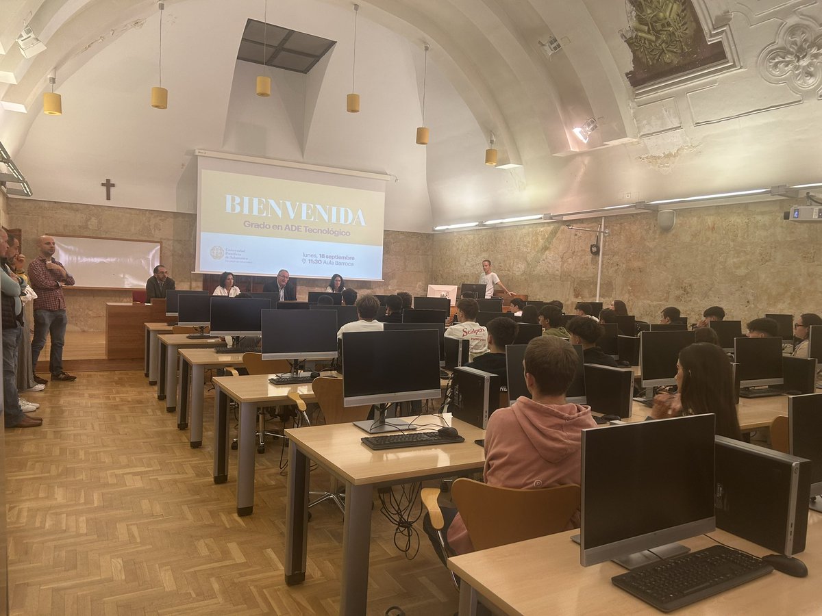 Bienvenida a nuestros alumnos de ADET. Ilusionados todos y encantados de recibirlos e iniciar juntos su nueva etapa😍😍