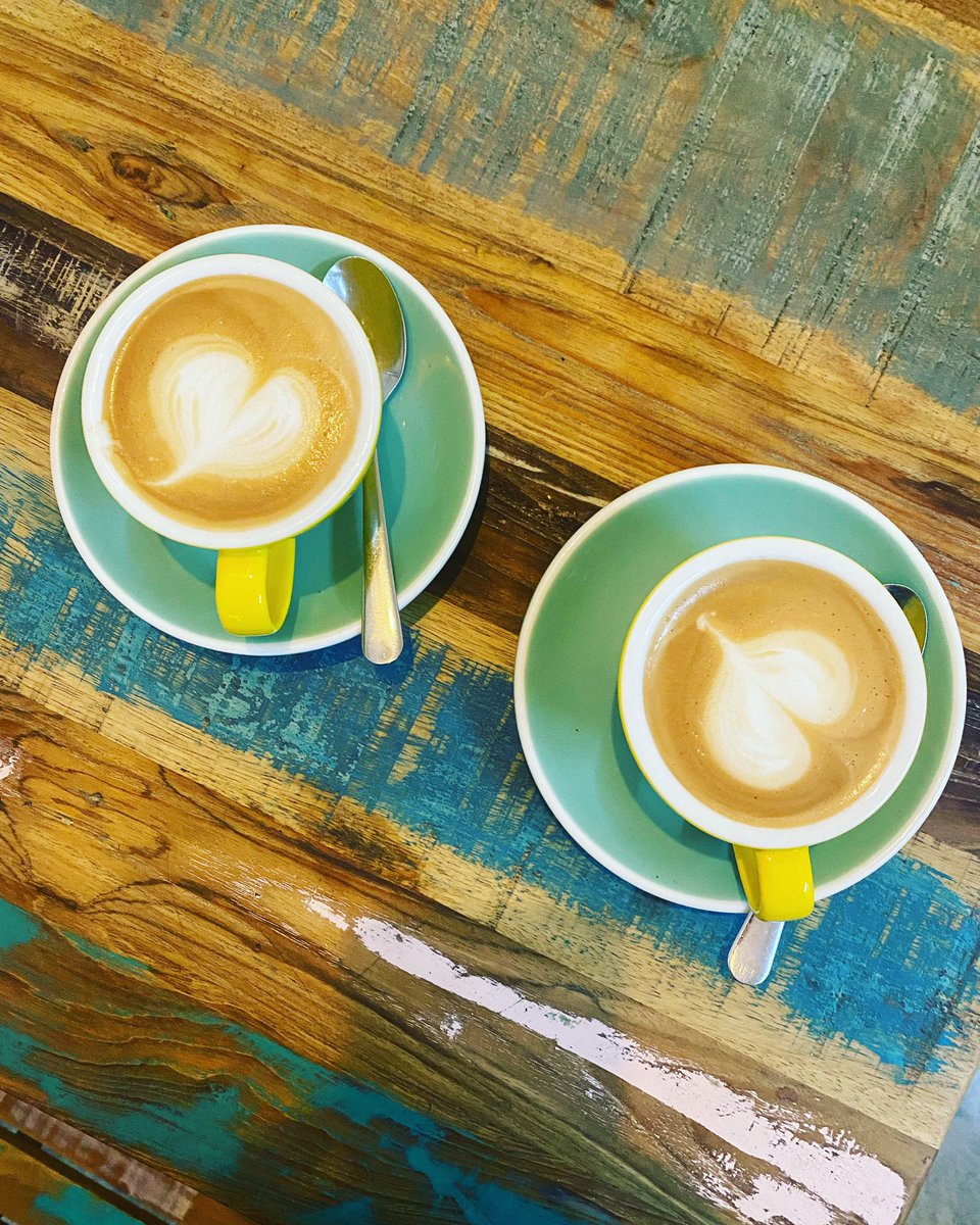 Hoy recuperamos nuestro horario de tarde, feliz semana 🤩