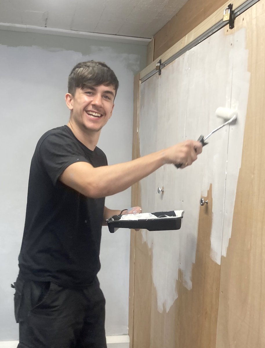 ChorleyHTH's tweet photo. Huge thanks to @nbrly and @BandQ Chorley for coming in last week to paint and decorate our drop-in centre The Gateway! https://t.co/0tysoaMkfT